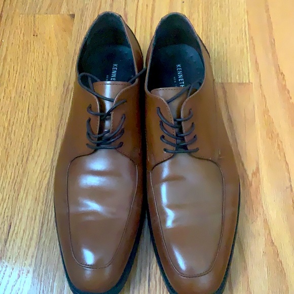 Kenneth Cole Cognac Colored Mens Shoes 